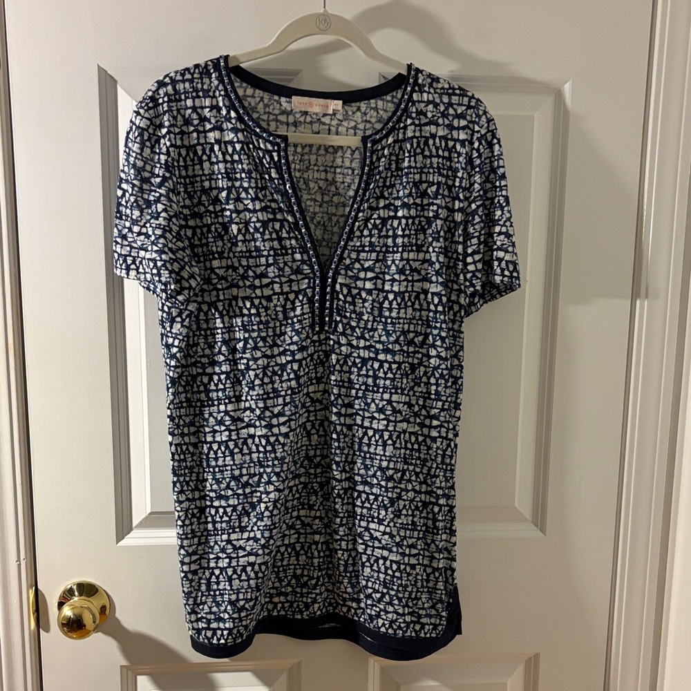Tory Burch Women’s Navy and White Top